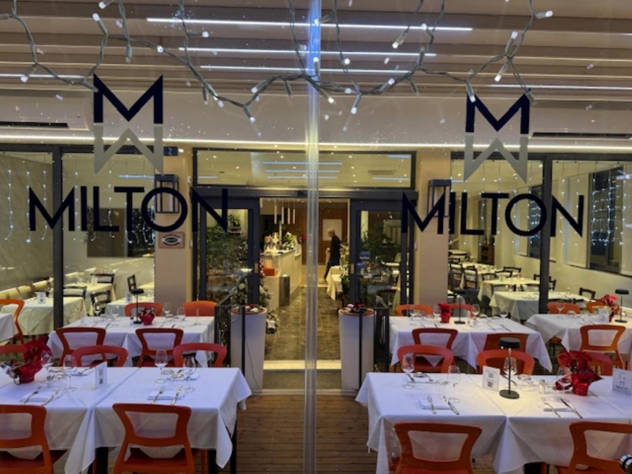 Hotel Ristorante Milton Varazze Exterior foto